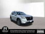 2025 Nissan Pathfinder SV Black Appearance package