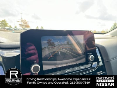 2025 Nissan Pathfinder SV Black Appearance package