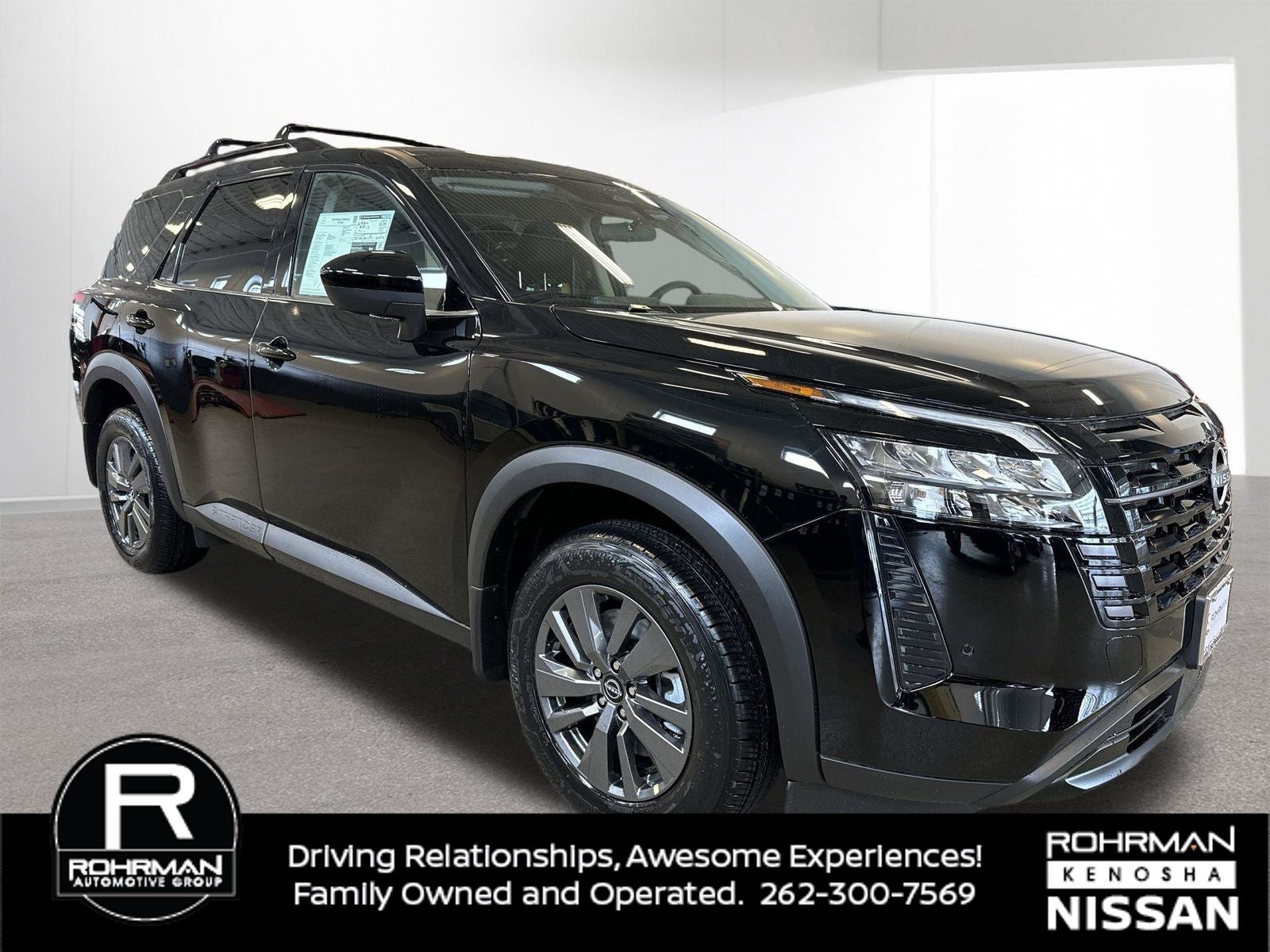 2026 Nissan Pathfinder SV