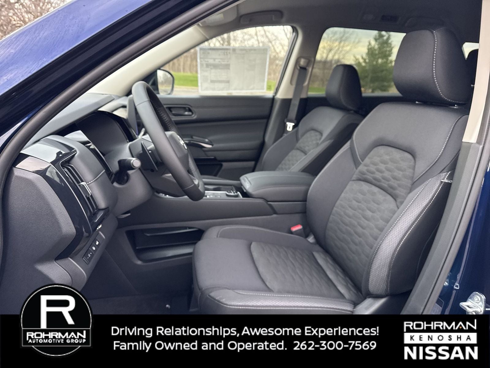 2026 Nissan Pathfinder SV