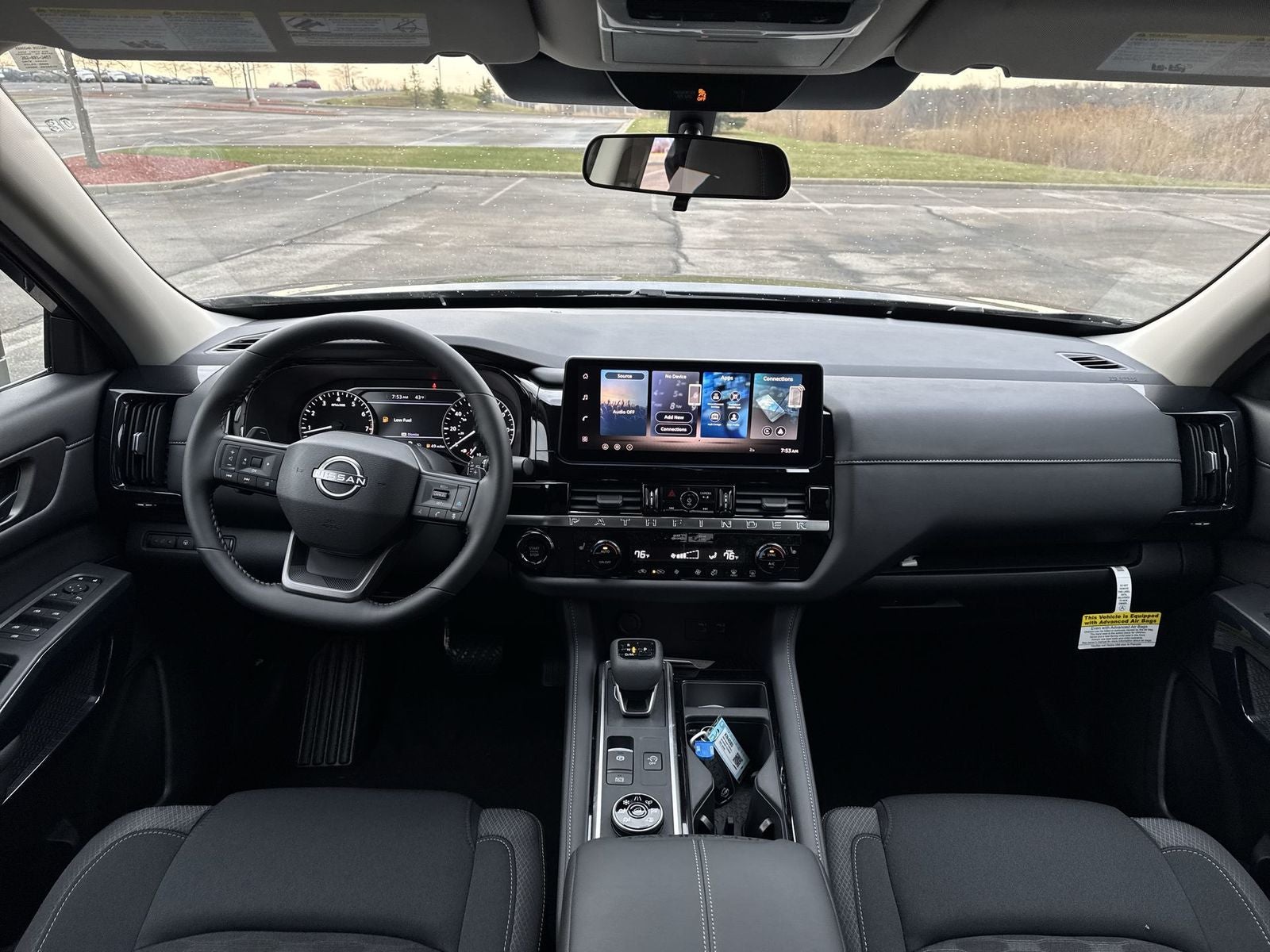 2026 Nissan Pathfinder SV