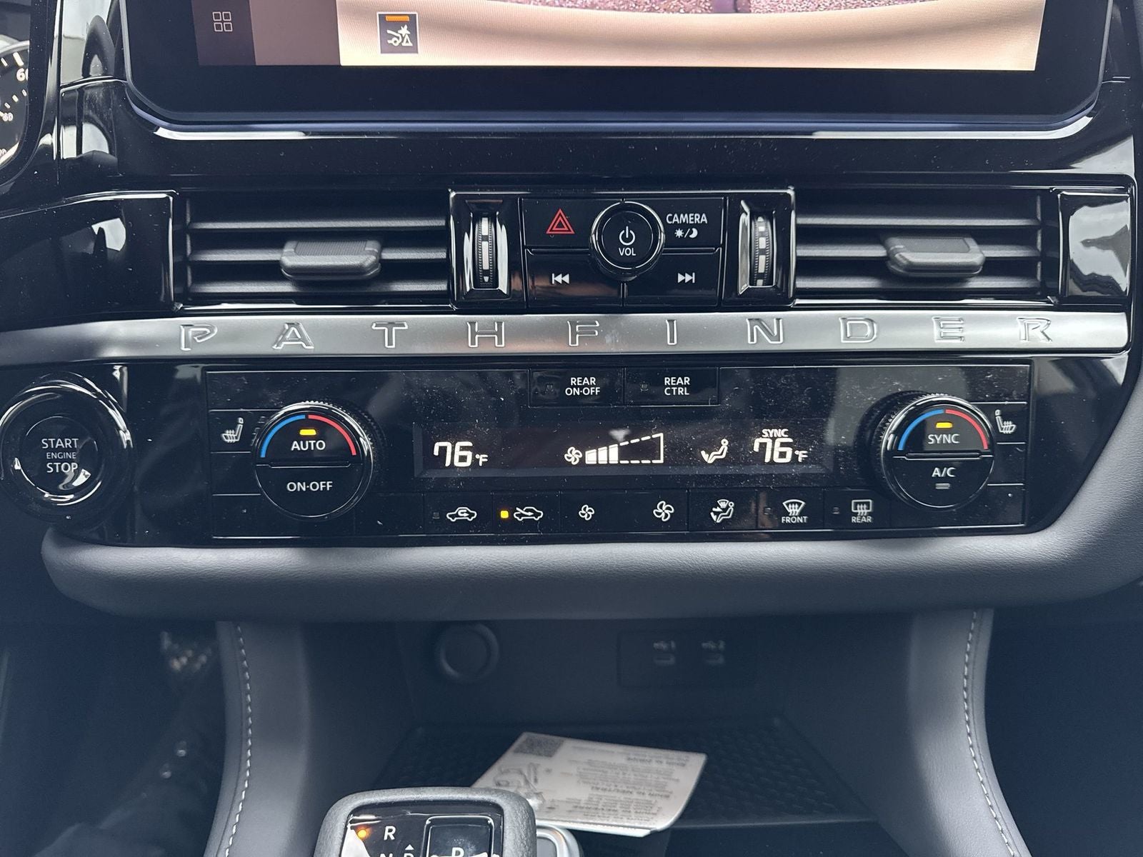 2026 Nissan Pathfinder SV