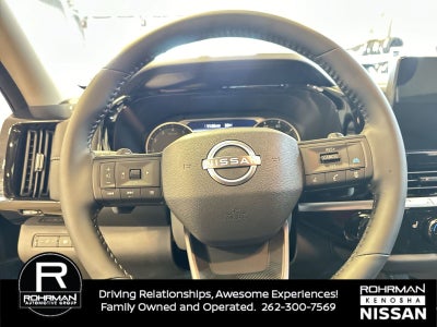 2026 Nissan Pathfinder SV