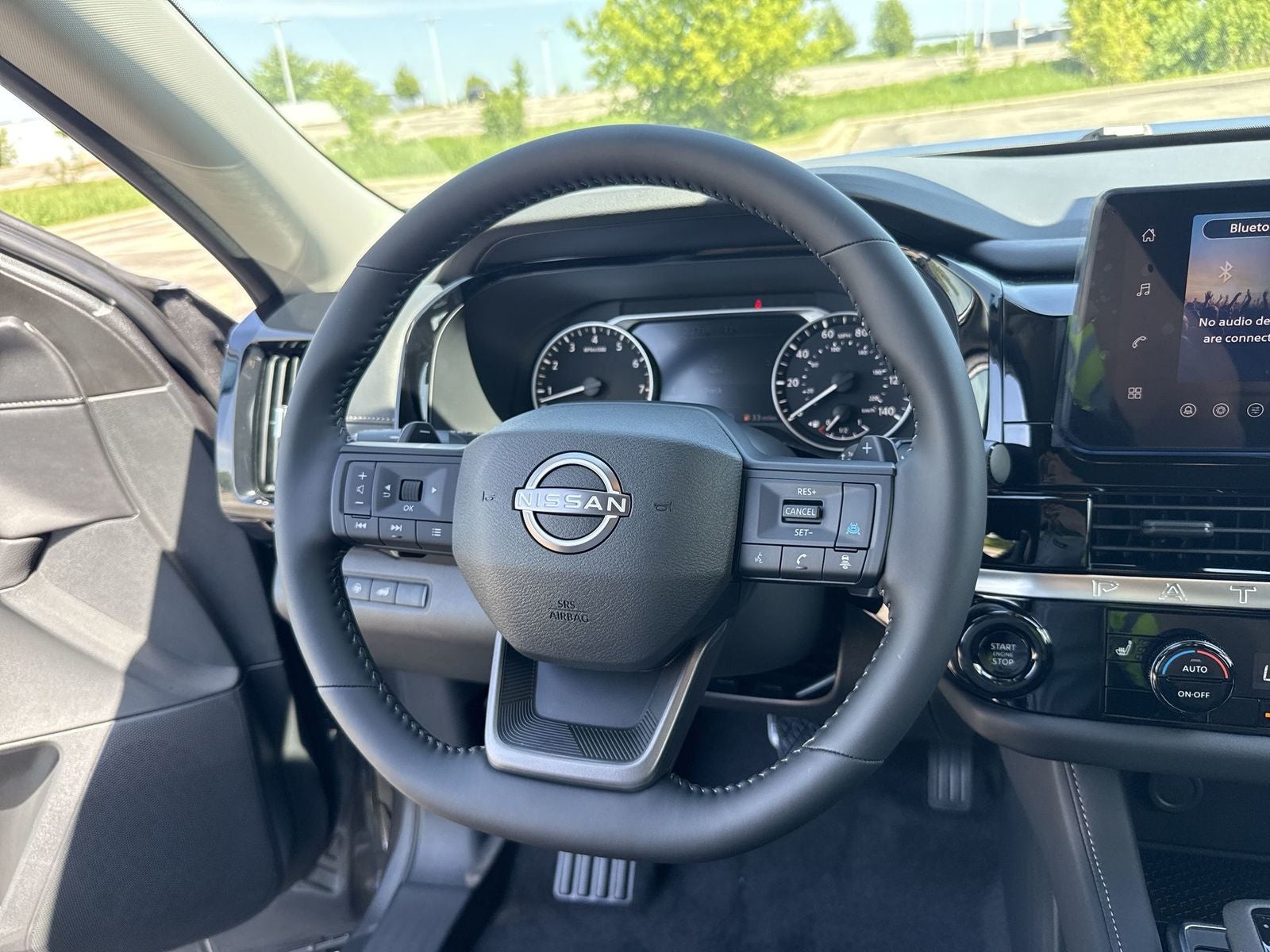 2026 Nissan Pathfinder SV