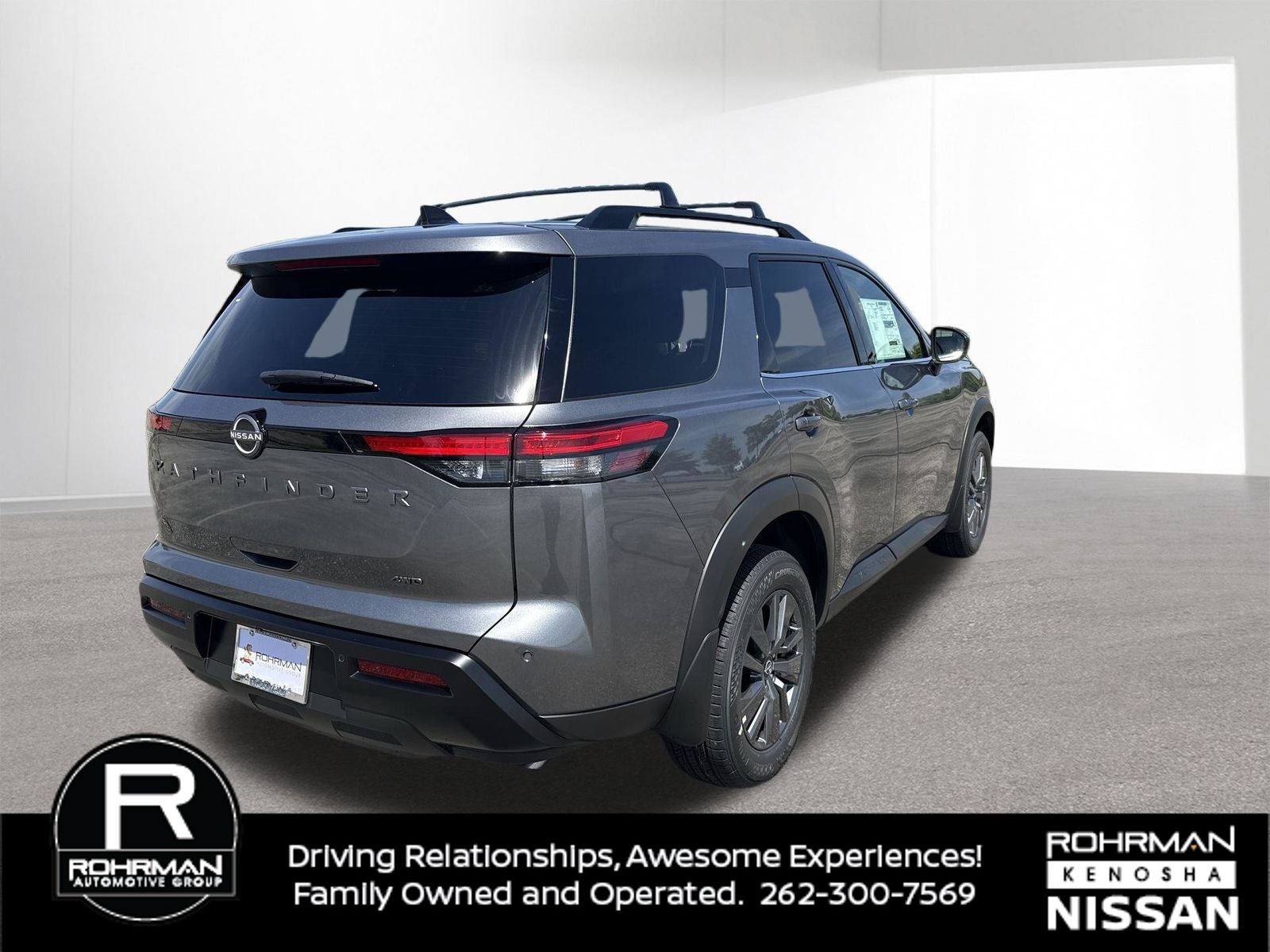 2026 Nissan Pathfinder SV