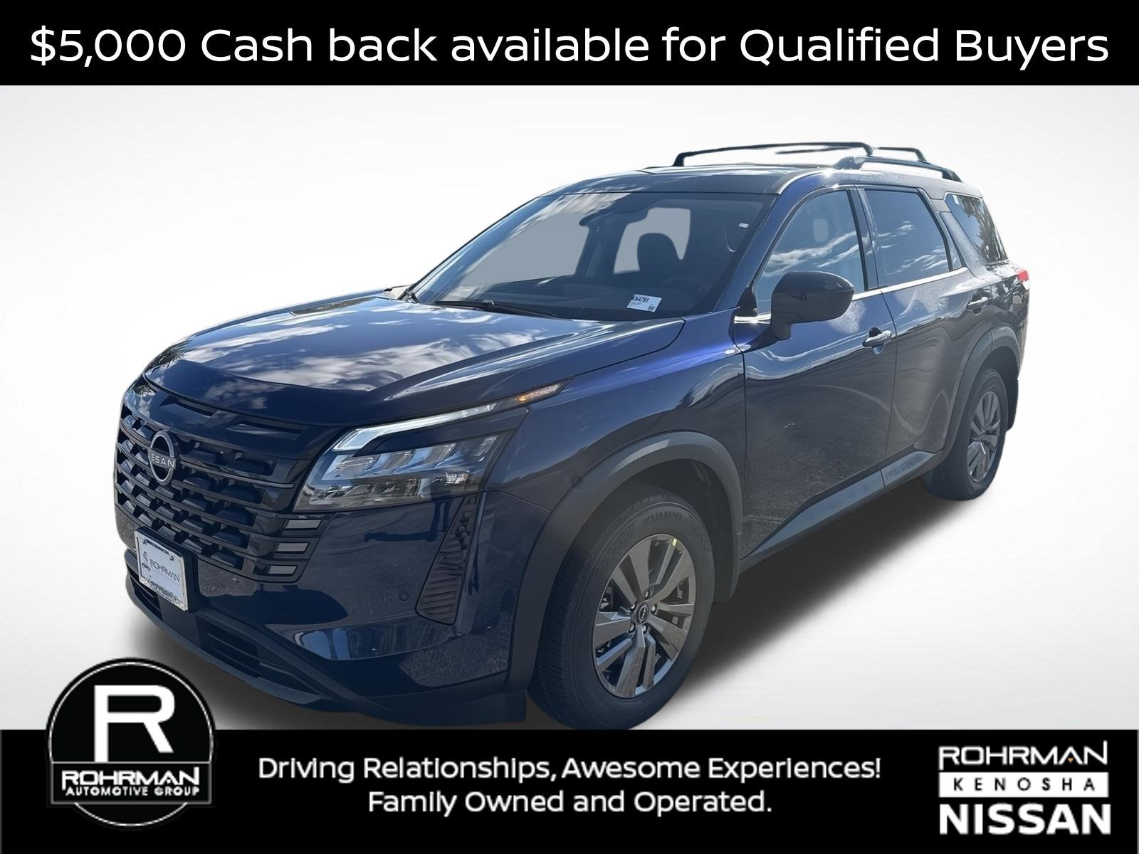 2026 Nissan Pathfinder SV
