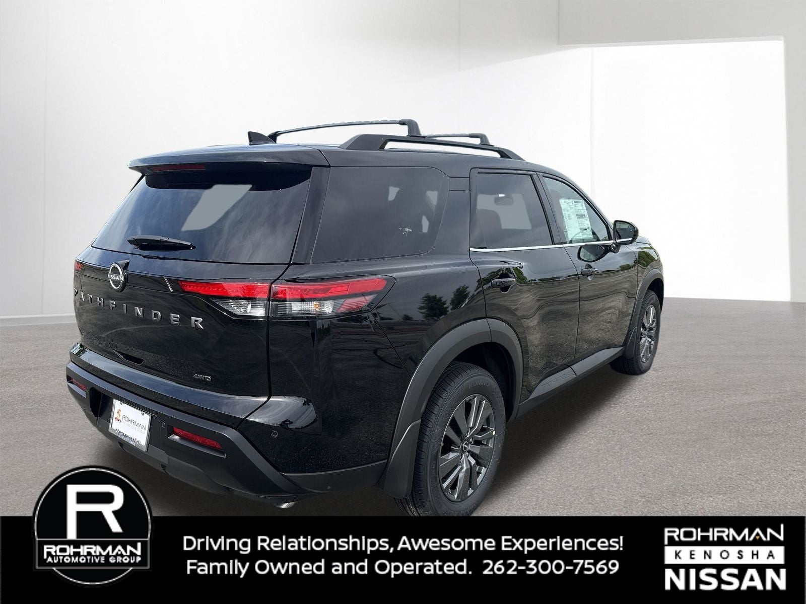 2026 Nissan Pathfinder SV
