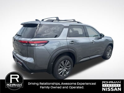 2026 Nissan Pathfinder SV