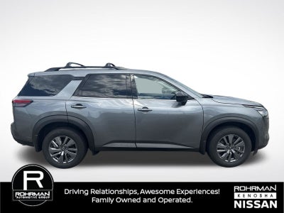 2026 Nissan Pathfinder SV