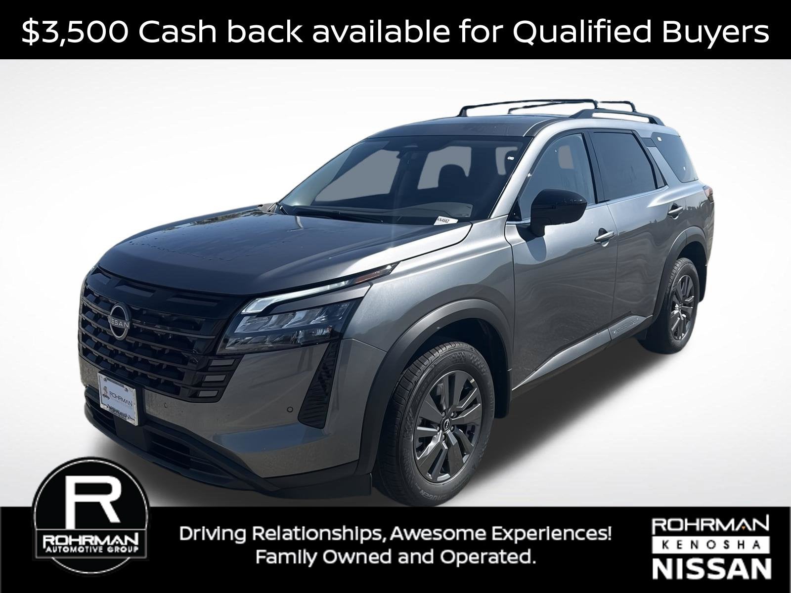 2026 Nissan Pathfinder SV