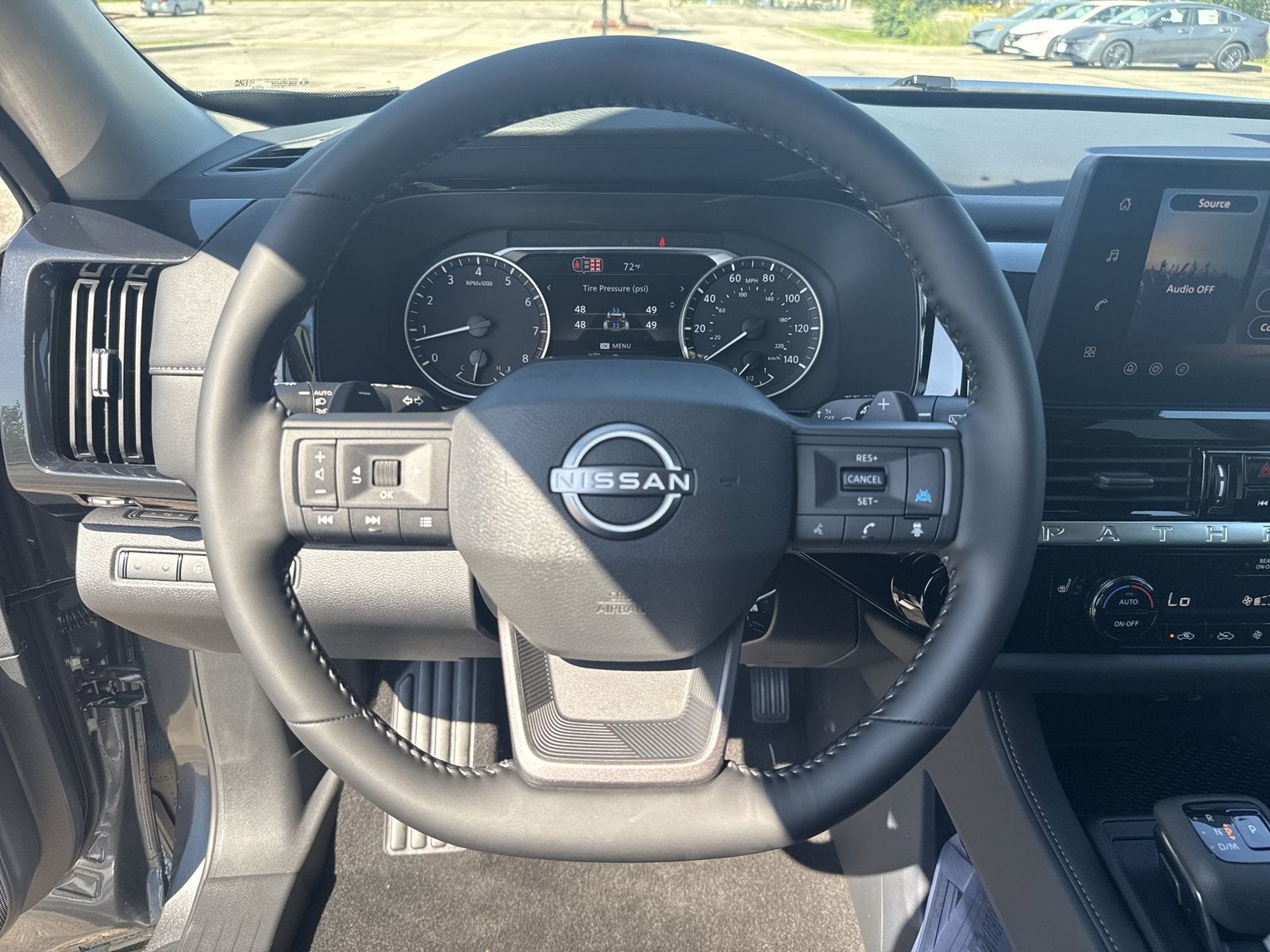 2026 Nissan Pathfinder SV