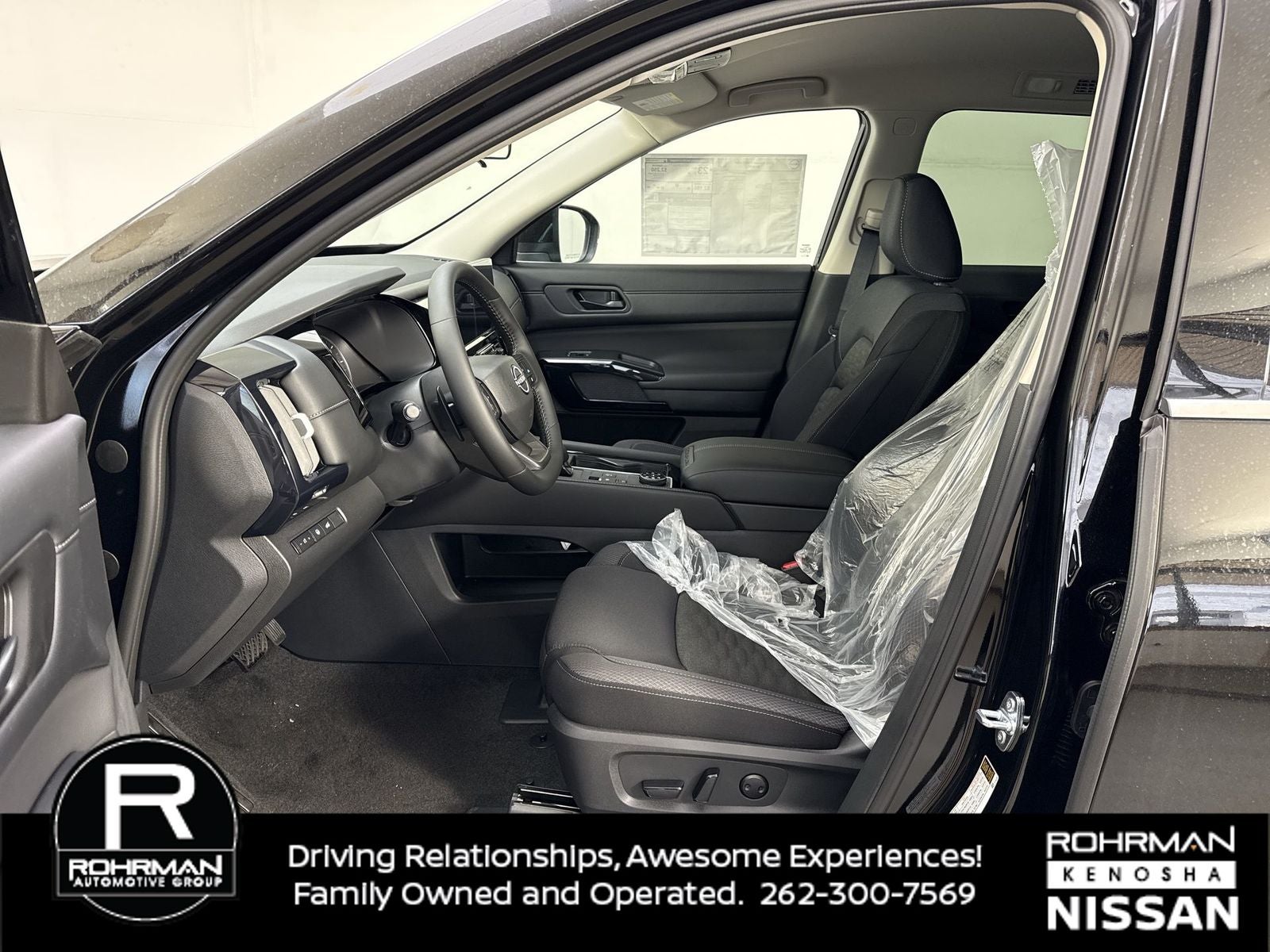 2026 Nissan Pathfinder SV