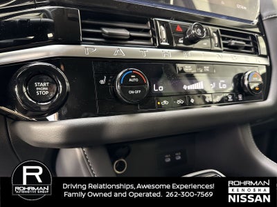 2026 Nissan Pathfinder SV