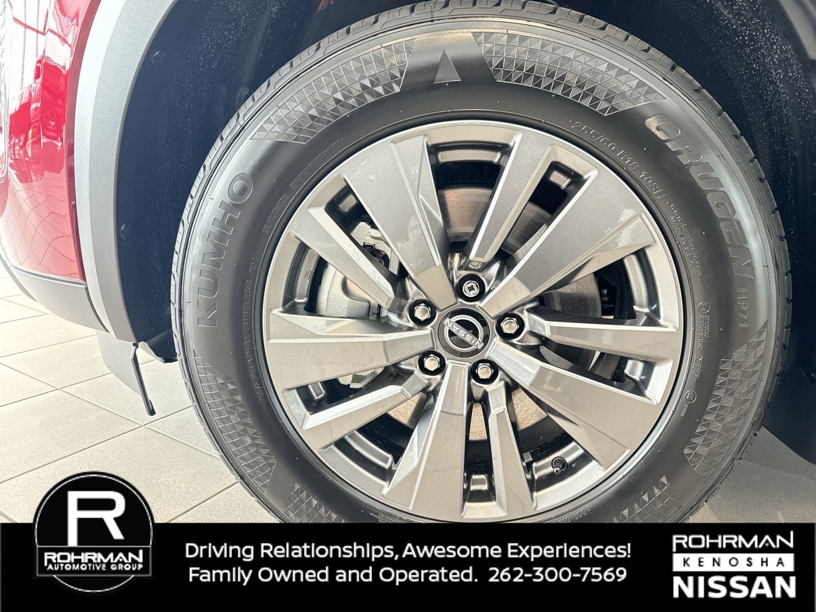 2026 Nissan Pathfinder SV