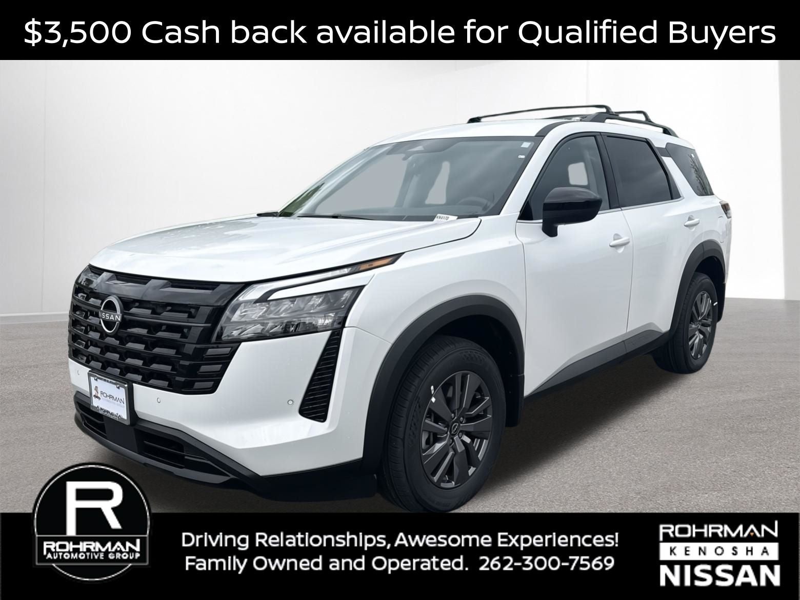 2026 Nissan Pathfinder SV