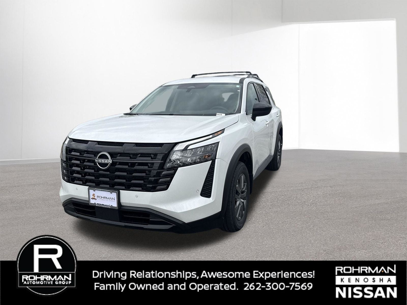 2026 Nissan Pathfinder SV