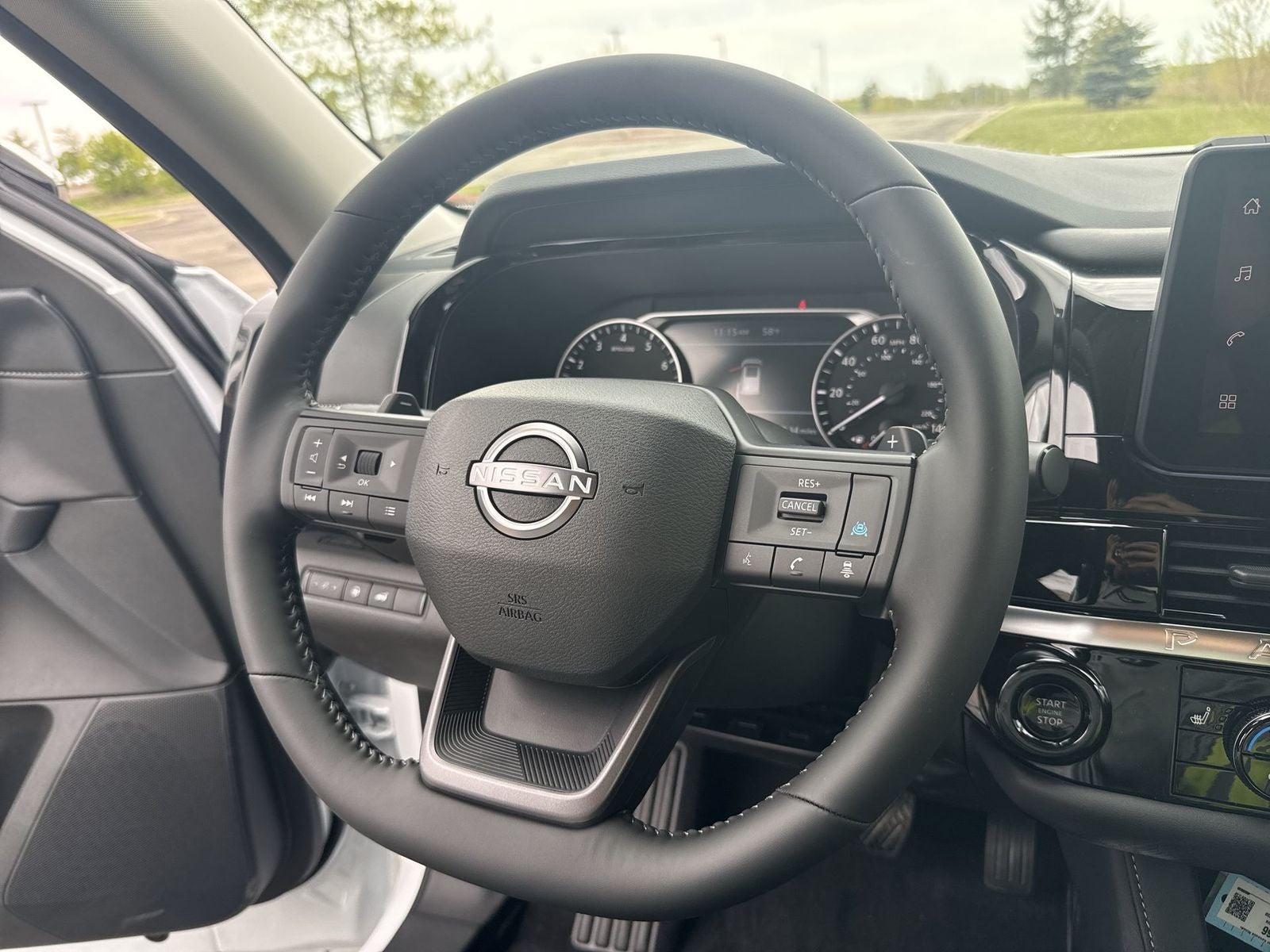 2026 Nissan Pathfinder SV
