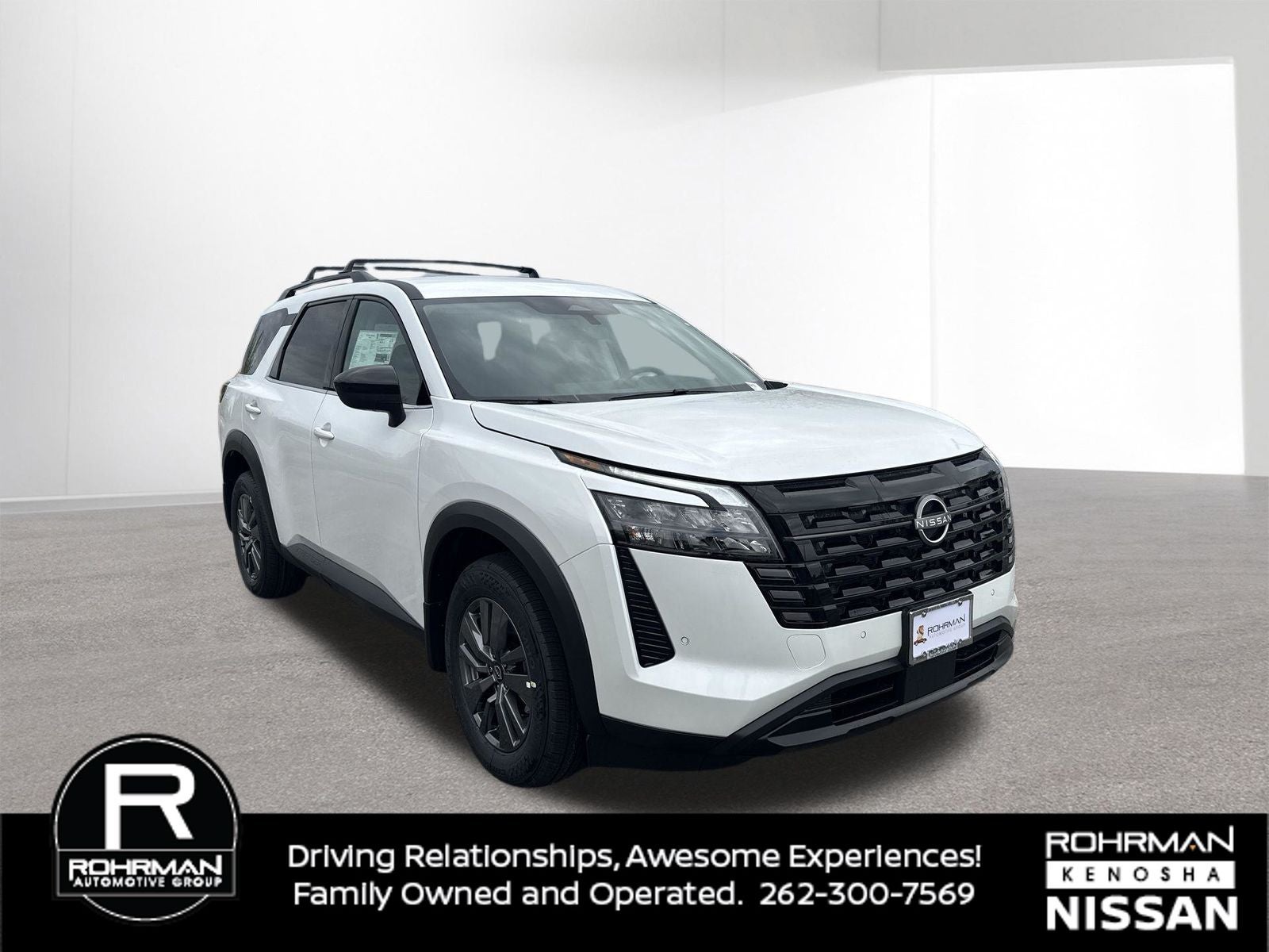 2026 Nissan Pathfinder SV