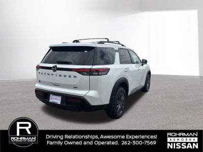 2026 Nissan Pathfinder SV
