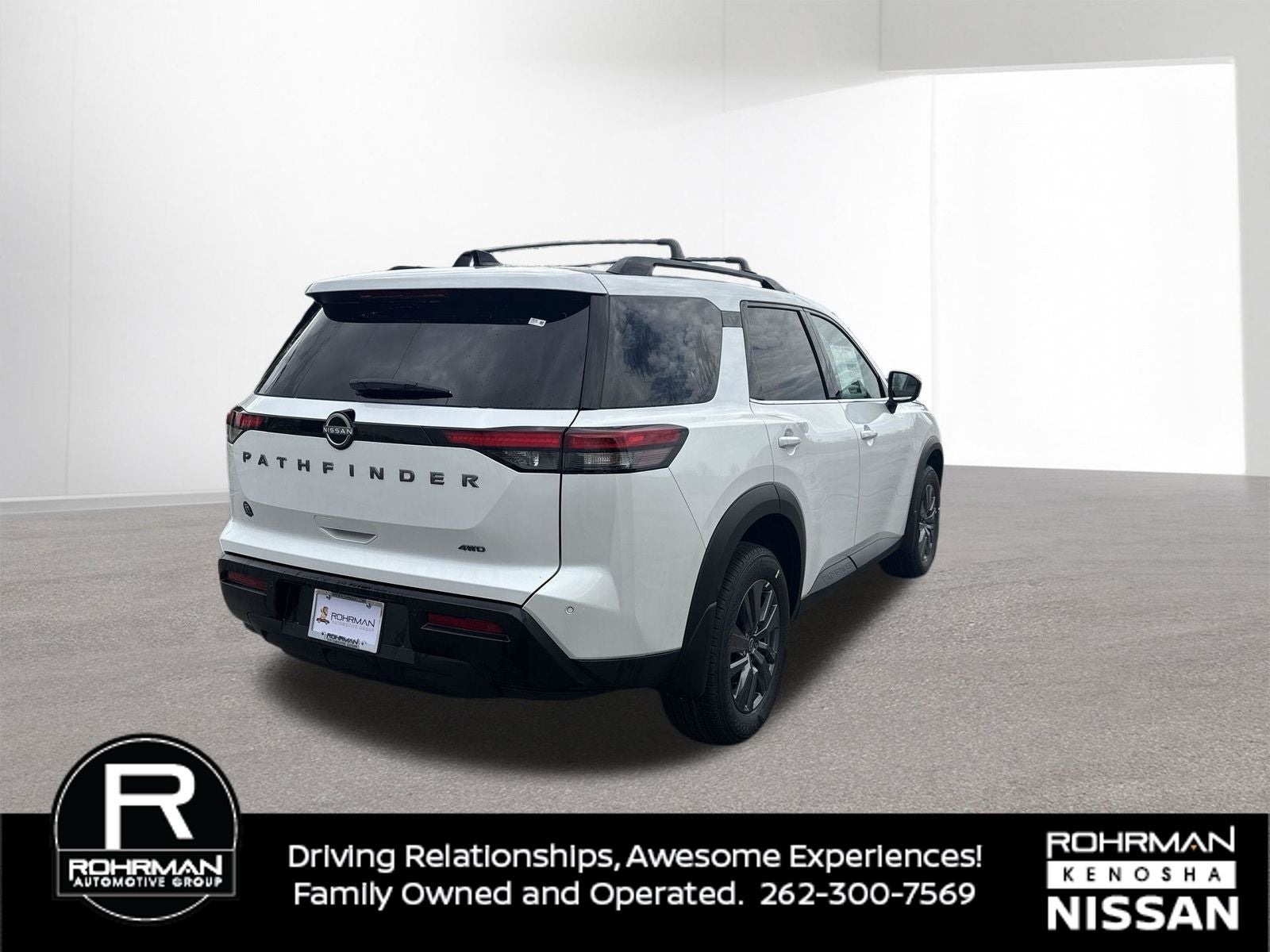 2026 Nissan Pathfinder SV