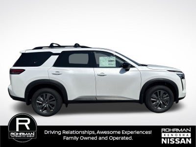 2026 Nissan Pathfinder SV