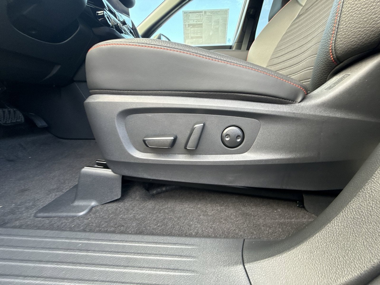 2026 Nissan Pathfinder Rock Creek Premium Package