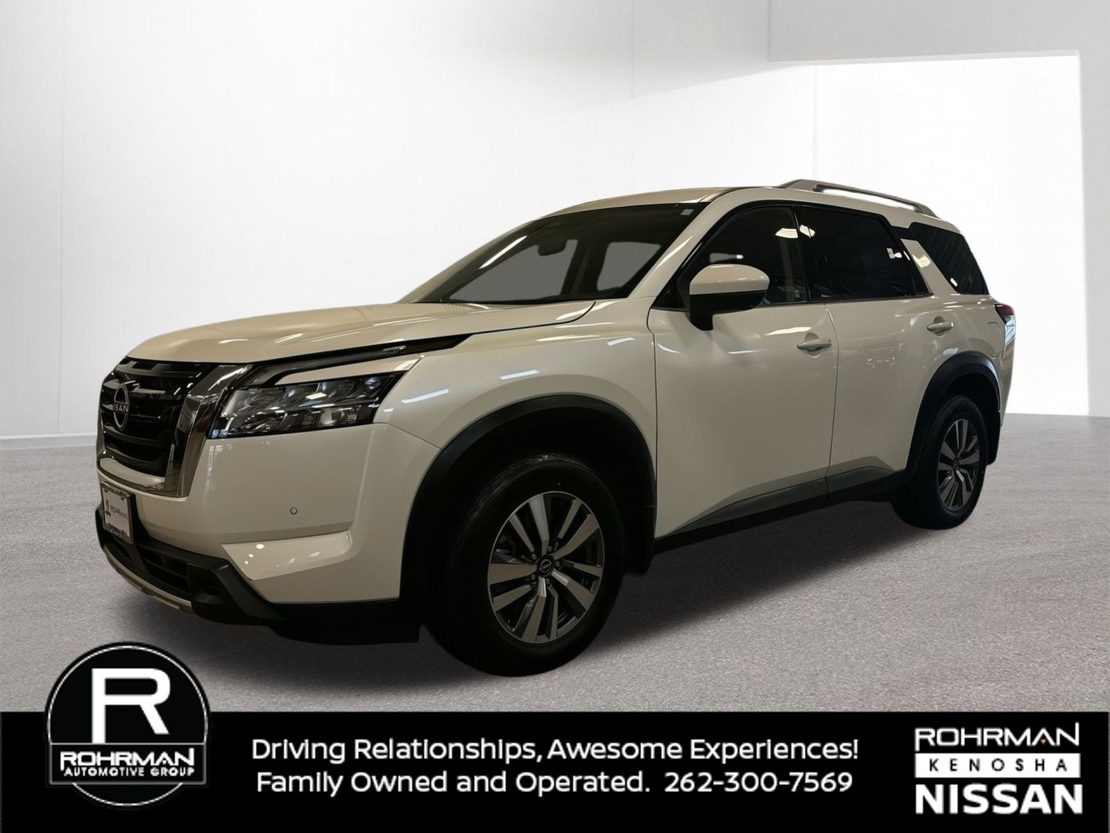 2024 Nissan Pathfinder SL