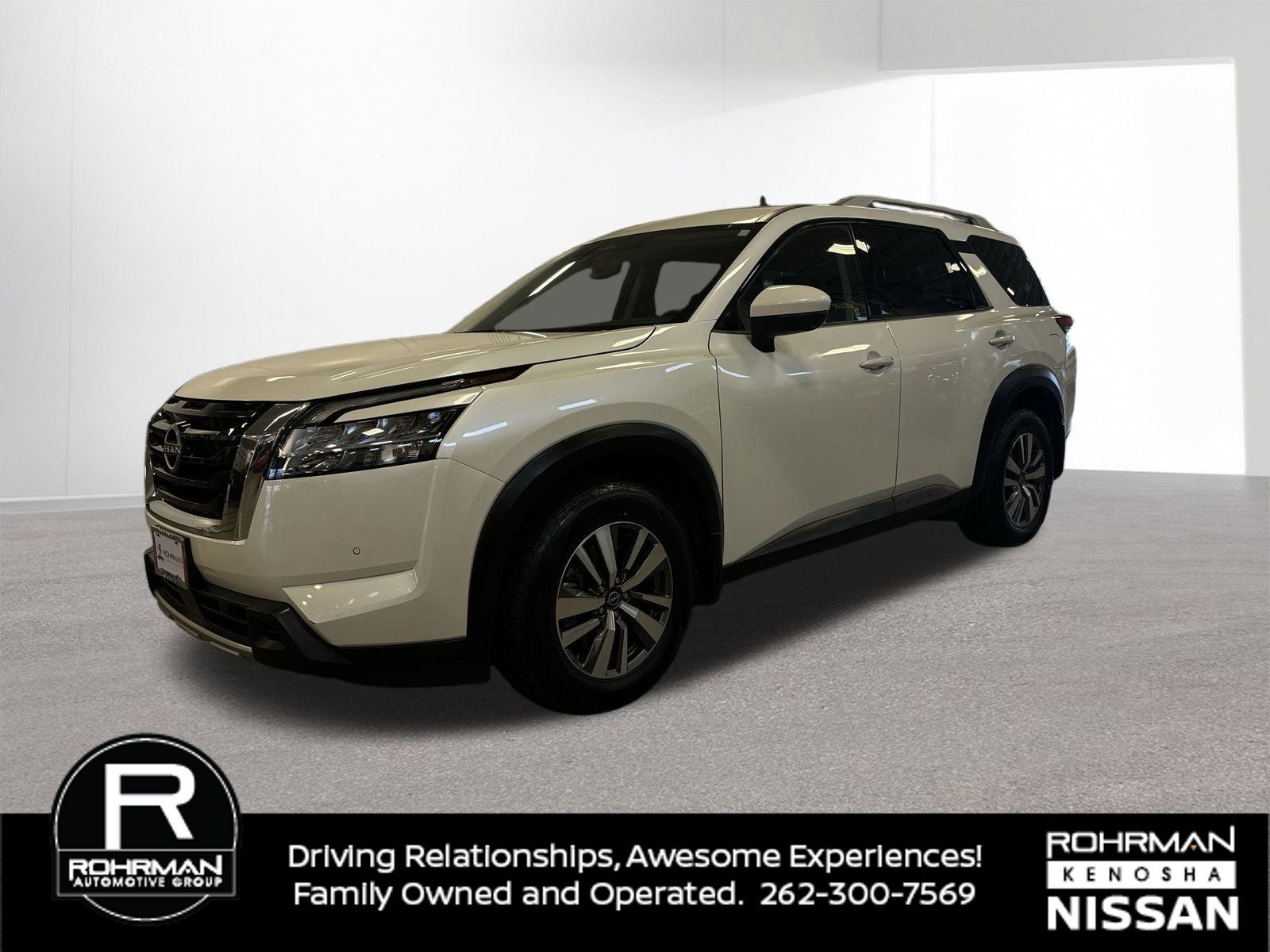 2024 Nissan Pathfinder SL