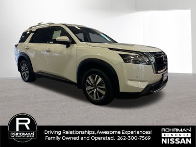 2024 Nissan Pathfinder SL