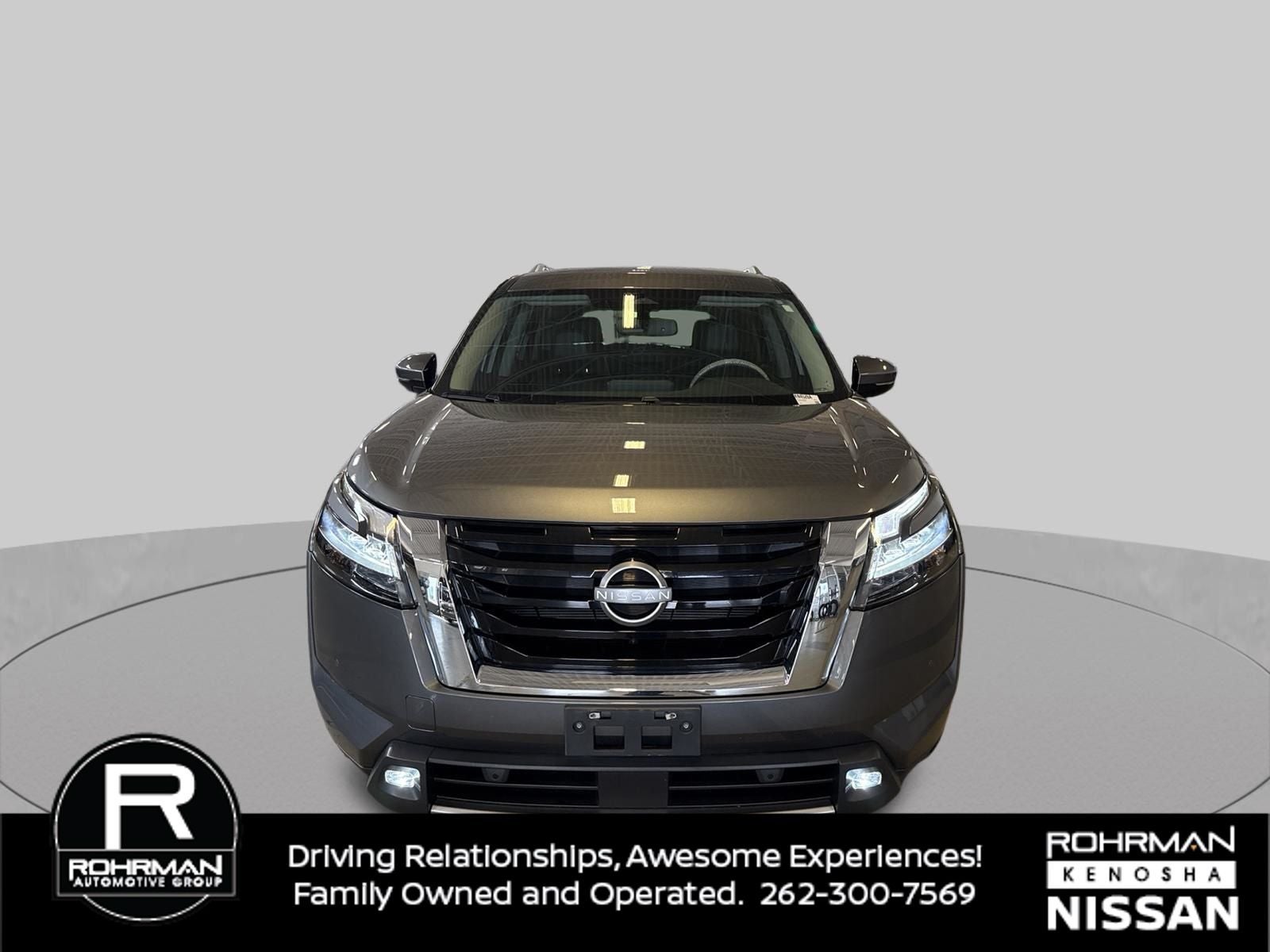 2022 Nissan Pathfinder SL