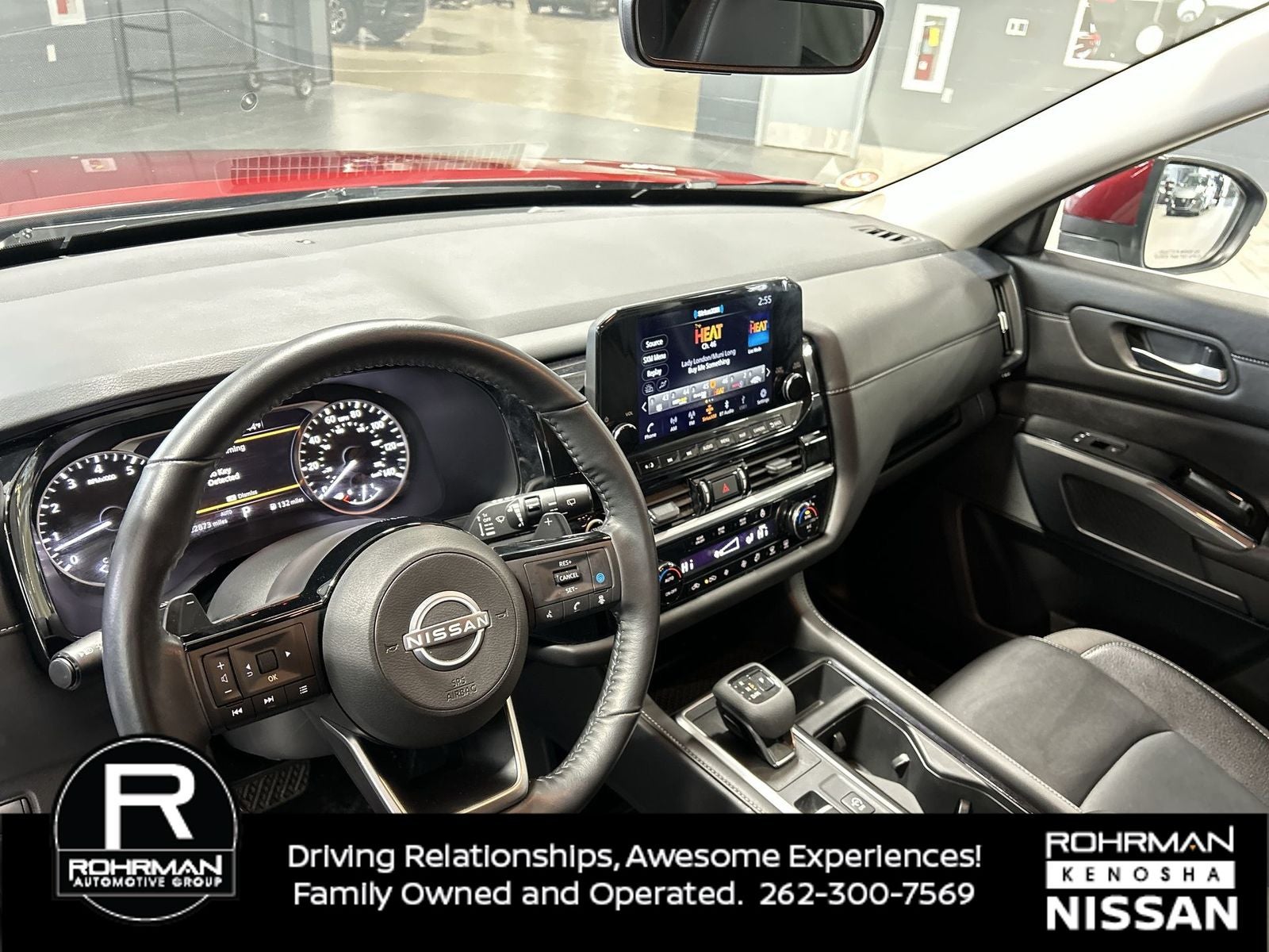 2024 Nissan Pathfinder SL