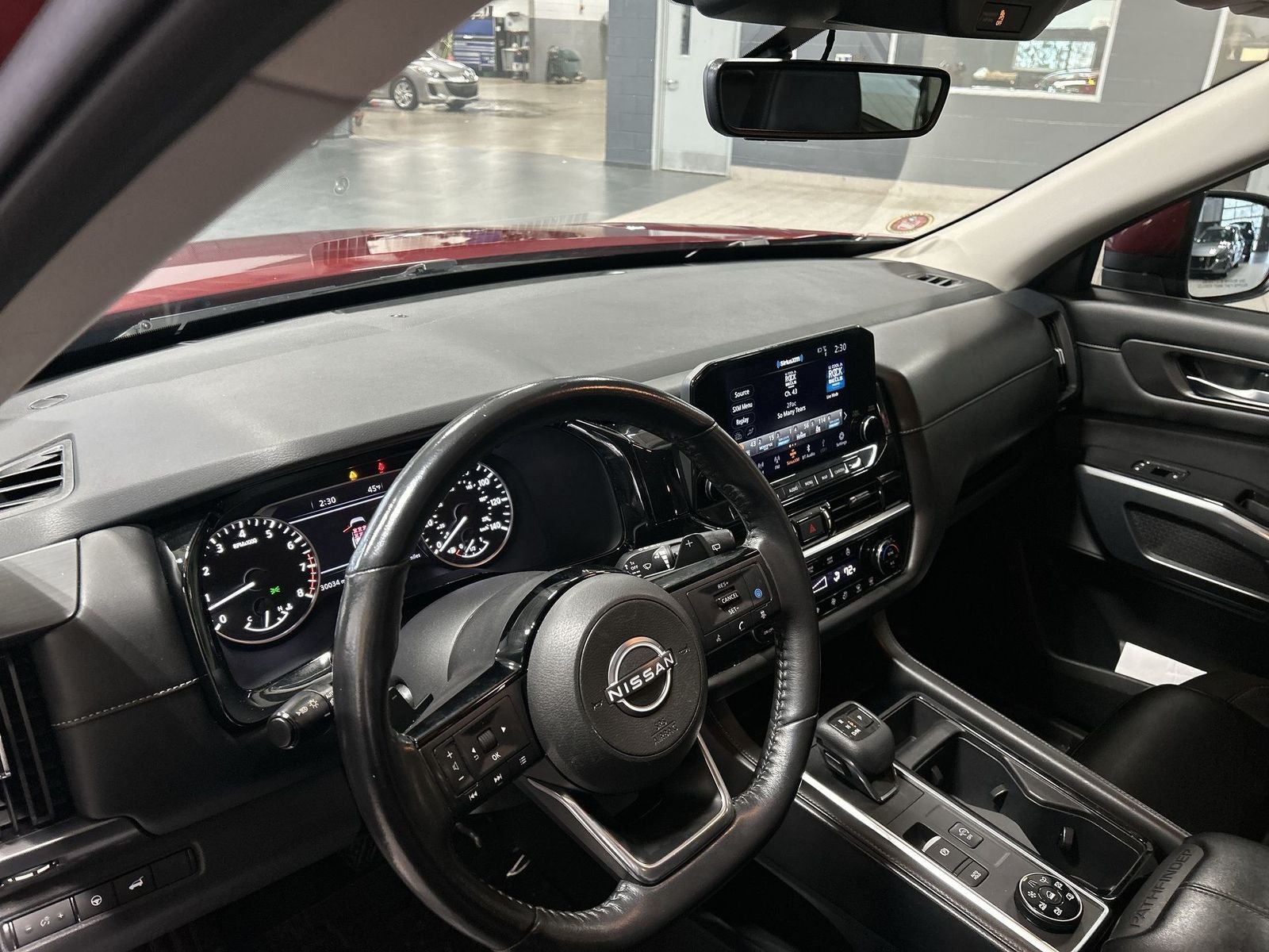 2023 Nissan Pathfinder SL