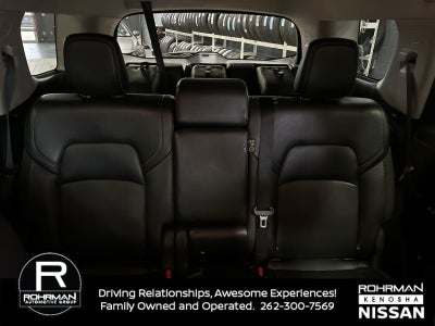 2023 Nissan Pathfinder SL