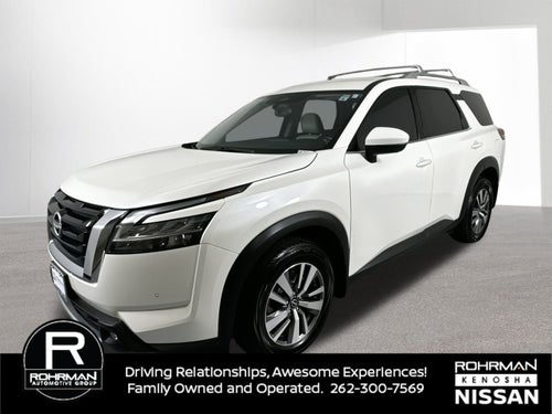 2022 Nissan Pathfinder SL 4WD
