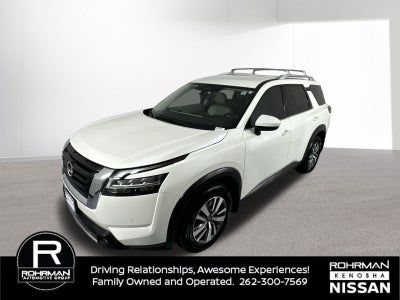 2022 Nissan Pathfinder SL 4WD