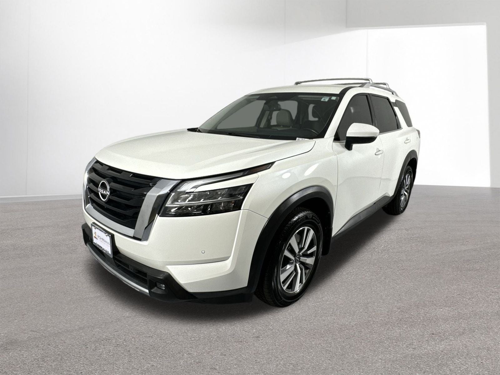 2022 Nissan Pathfinder SL 4WD