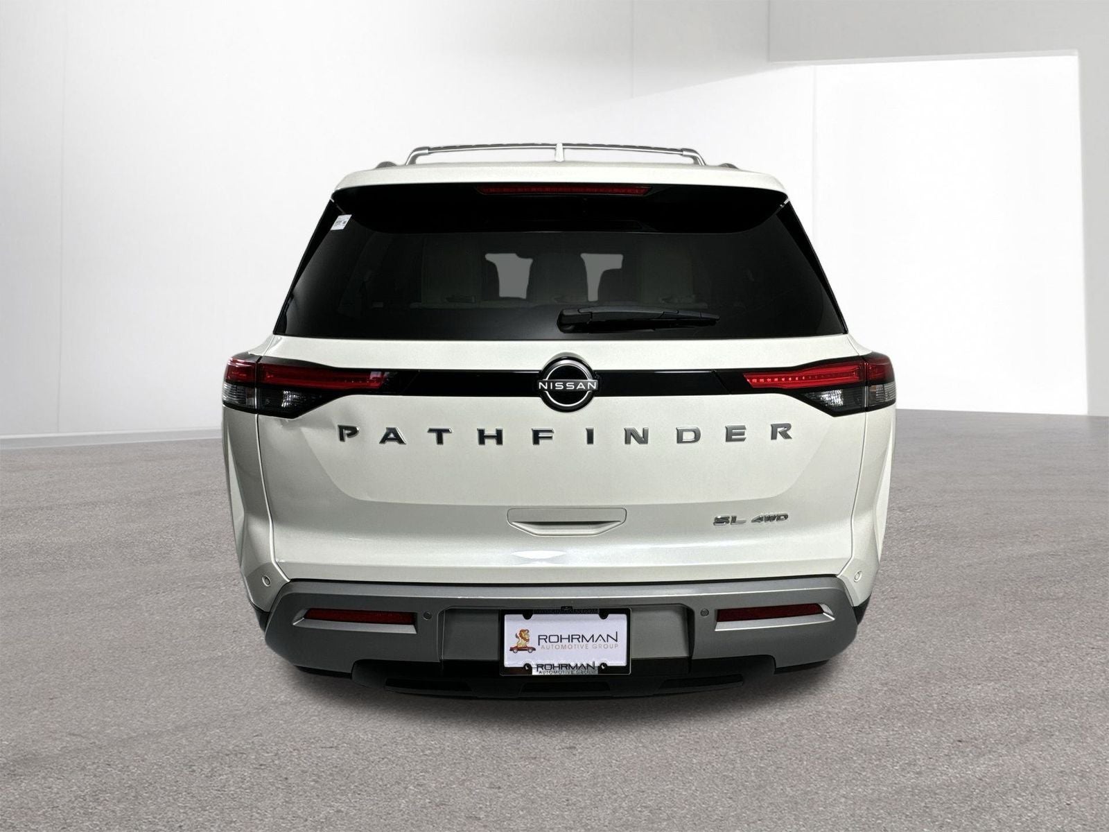 2022 Nissan Pathfinder SL 4WD