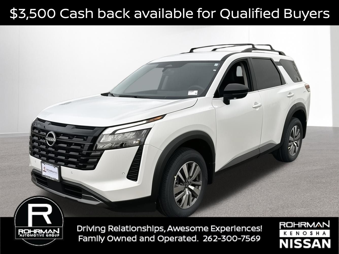 2026 Nissan Pathfinder SL