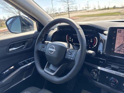 2026 Nissan Pathfinder SL Premium Package