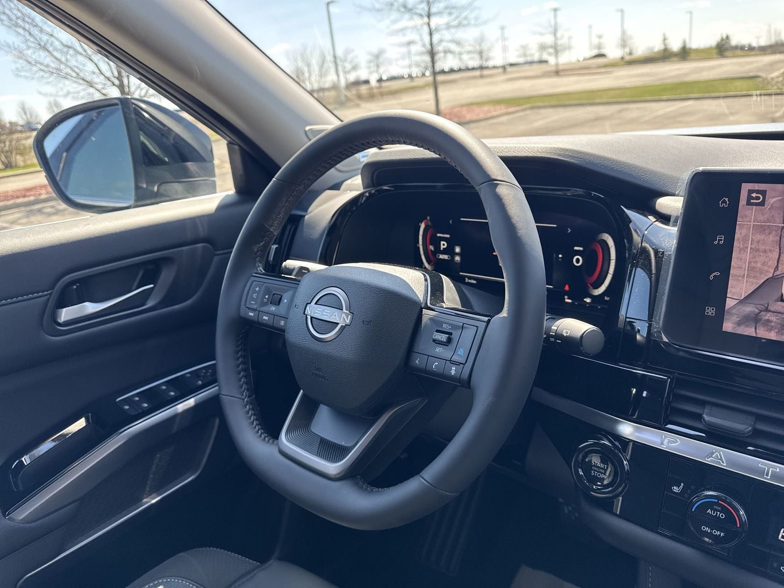 2026 Nissan Pathfinder SL Premium Package