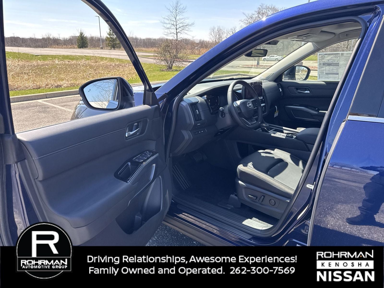 2026 Nissan Pathfinder SL Premium Package