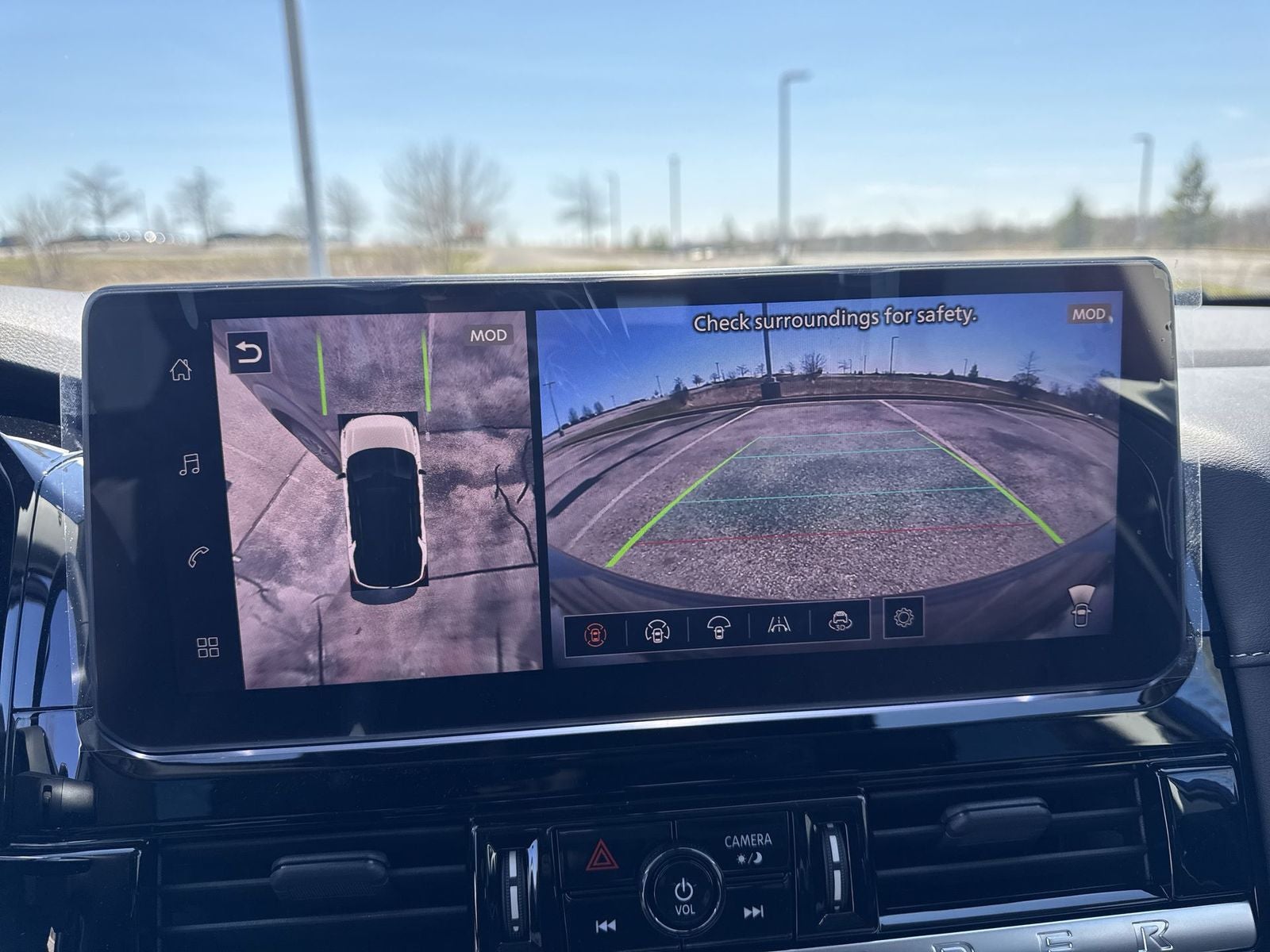 2026 Nissan Pathfinder SL Premium Package