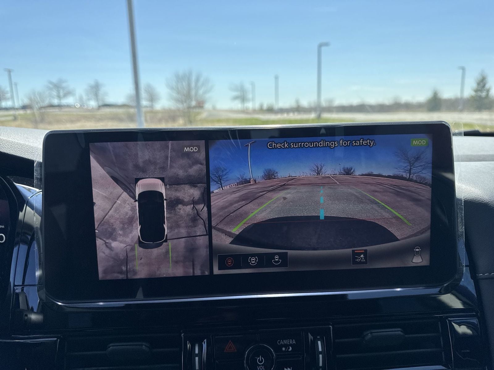 2026 Nissan Pathfinder SL Premium Package