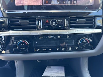 2026 Nissan Pathfinder SL Premium Package