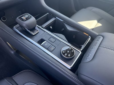 2026 Nissan Pathfinder SL Premium Package