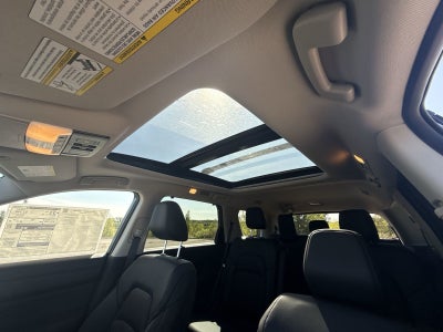 2026 Nissan Pathfinder SL Premium Package