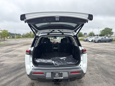 2026 Nissan Pathfinder SL Premium Package