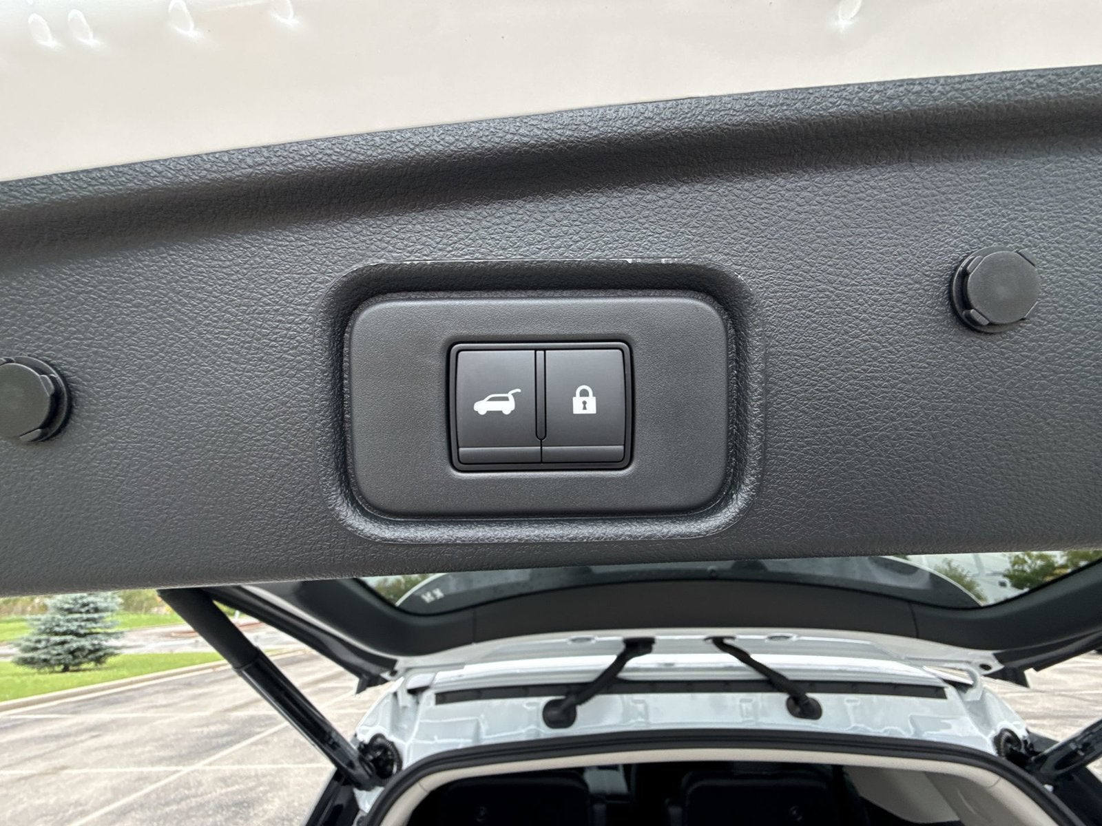 2026 Nissan Pathfinder SL Premium Package