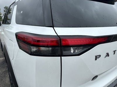 2026 Nissan Pathfinder SL Premium Package