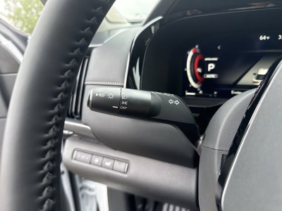 2026 Nissan Pathfinder SL Premium Package